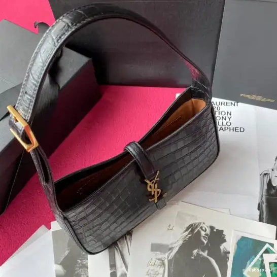 YSL BAG HOBO 5 LE 7 À 0404